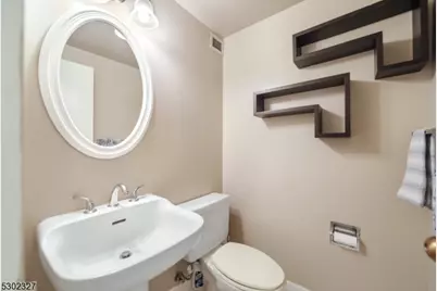 1055 River Rd #814, Edgewater, NJ 07020 - Photo 12