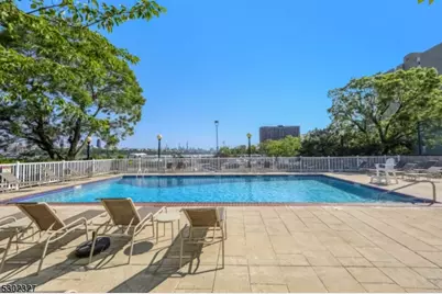 1055 River Rd #814, Edgewater, NJ 07020 - Photo 22