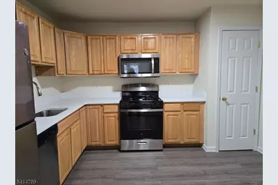 206 Pinelli Dr, Piscataway Township, NJ 08854 - Photo 10