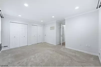 115 Applegate Ln, East Brunswick Township, NJ 08816 - Photo 18