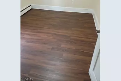 527 N Grove St, East Orange, NJ 07017 - Photo 6