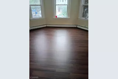 527 N Grove St, East Orange, NJ 07017 - Photo 4