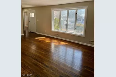 122 Franklin Blvd, Franklin Township, NJ 08873 - Photo 8