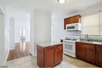 750 S 17th St #2, Newark, NJ 07103 - Photo 12
