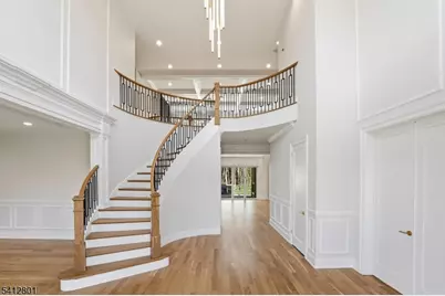 2 Heather Ln, Scotch Plains Township, NJ 07076 - Photo 2