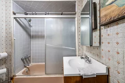 85 Kearney St, Paterson, NJ 07522 - Photo 10