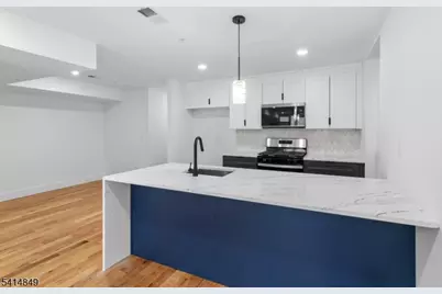 37 S 7th St #2, Newark, NJ 07107 - Photo 2