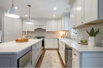 18 Kensington Ter, Maplewood, NJ 07040 - Photo 10