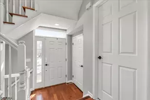 40 Primrose Ln, Long Hill Township, NJ 07933 - Photo 2