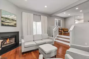 40 Primrose Ln, Long Hill Township, NJ 07933 - Photo 6