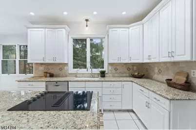 637 Inwood Ln, South Orange, NJ 07079 - Photo 18