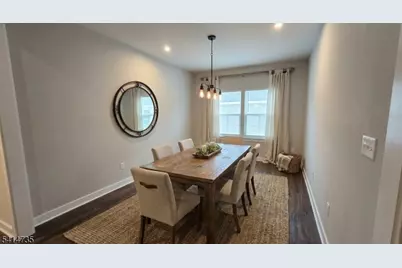 4 Coopers Hawk Ct, Washington Township, NJ 07882 - Photo 4