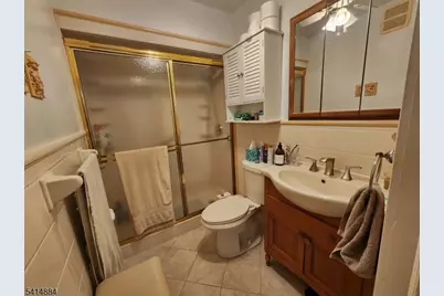 5 Bellevue Ave, Bloomfield, NJ 07003 - Photo 14