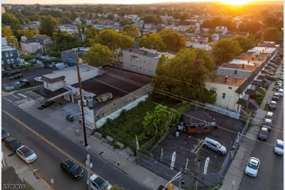 679 Grove St, Irvington, NJ 07111 - Photo 6