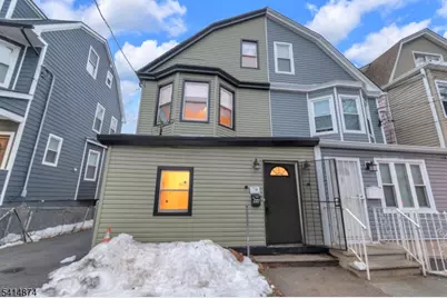 44 Stuyvesant Ave, Newark, NJ 07106 - Photo 2