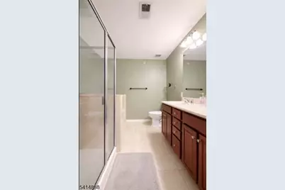 8 Swing Bridge Ln, South Bound Brook Boro, NJ 08880 - Photo 12