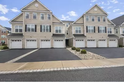 8 Swing Bridge Ln, South Bound Brook Boro, NJ 08880 - Photo 1