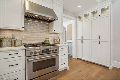 69 Elm St, Summit, NJ 07901 - Photo 14