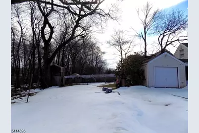 21 Romondt Rd, Pequannock Township, NJ 07444 - Photo 4