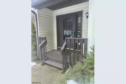 26 Cardinal Ln #26, Hampton Township, NJ 07860 - Photo 2