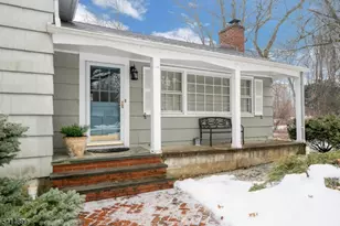 6 Wyndwood Rd, Morris Plains, NJ 07950 - Photo 4