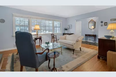 6 Wyndwood Rd, Morris Plains, NJ 07950 - Photo 8