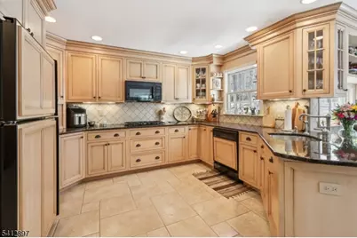 29 Clover Ln, Randolph Township, NJ 07869 - Photo 10