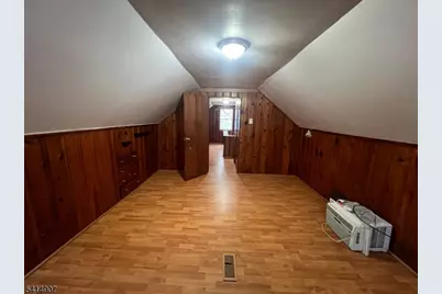 469 Brookside Dr, Roselle, NJ 07203 - Photo 18