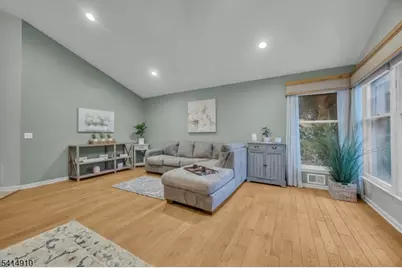 5 Walnut Grove Rd, Hillsborough Township, NJ 08844 - Photo 6