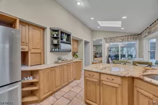 5 Walnut Grove Rd, Hillsborough Township, NJ 08844 - Photo 18