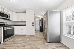 28 Daniel Ln, Rockaway, NJ 07866 - Photo 14