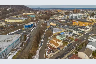 28 Butler St, Clifton, NJ 07011 - Photo 32