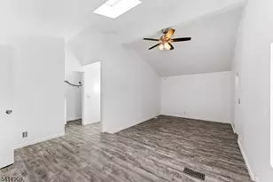 28 Butler St, Clifton, NJ 07011 - Photo 8