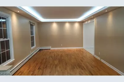 822 Pompton Ave #1, Cedar Grove, NJ 07009 - Photo 4