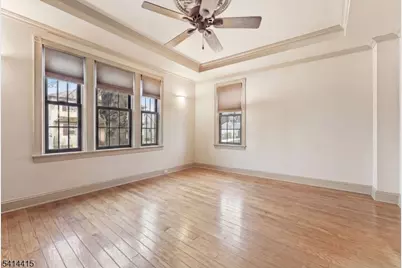 608 Meadow St, Roselle, NJ 07203 - Photo 4