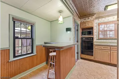 608 Meadow St, Roselle, NJ 07203 - Photo 10