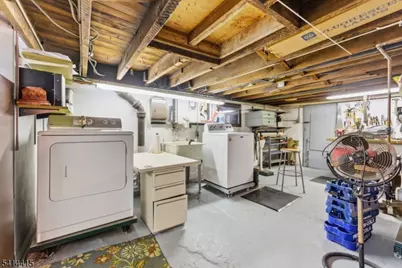 608 Meadow St, Roselle, NJ 07203 - Photo 20