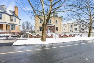 22 Mt Prospect Pl, Newark, NJ 07104 - Photo 4