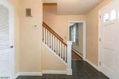 567 Windsor Rd, Wood Ridge, NJ 07075 - Photo 4