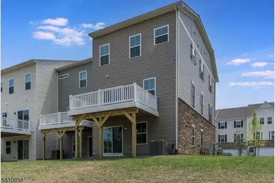 3 Peckwell St, Mount Olive, NJ 07828 - Photo 22