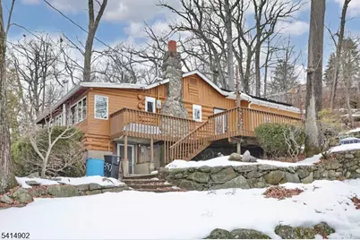 390 Lakeview Ave, Ringwood, NJ 07456 - Photo 1