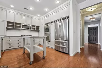 104 Quarry Dr, Woodland Park, NJ 07424 - Photo 2