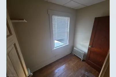 1038 Fairview Pl, Hillside, NJ 07205 - Photo 6