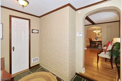 19 Munsee Dr, Cranford Township, NJ 07016 - Photo 4