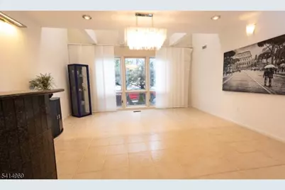 22 Post Ln, Livingston, NJ 07039 - Photo 4