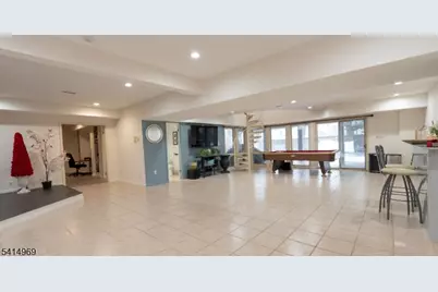 22 Post Ln, Livingston, NJ 07039 - Photo 20