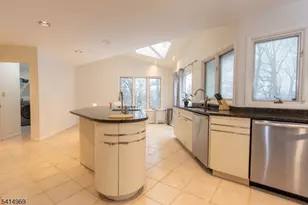 22 Post Ln, Livingston, NJ 07039 - Photo 6