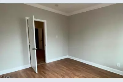 307 Clinton Pl, Newark, NJ 07112 - Photo 8