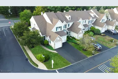 66 Patriot Hill Dr #1, Bernards Township, NJ 07920 - Photo 2