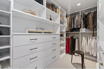 236 White Oak Ridge Rd, Millburn Twp., NJ 07078 - Photo 24